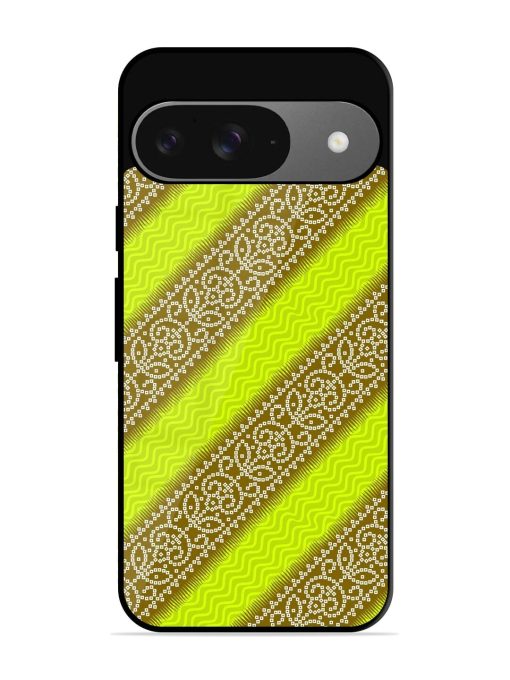 Golden Bandana Bliss Glossy Soft Edge Case for Google Pixel 9 Chachhi